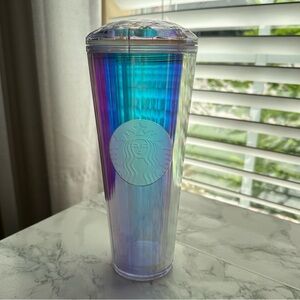 Starbucks 2020 Tumbler Iridiscent Unicorn Diamond Holographic Rainbow 24oz